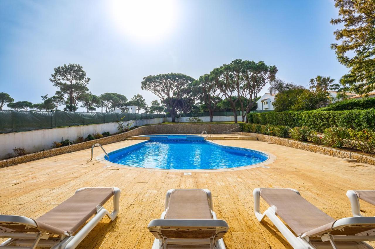 Falesia Beach Villa By The Portuguese Butler Olhos de Agua  Exterior foto